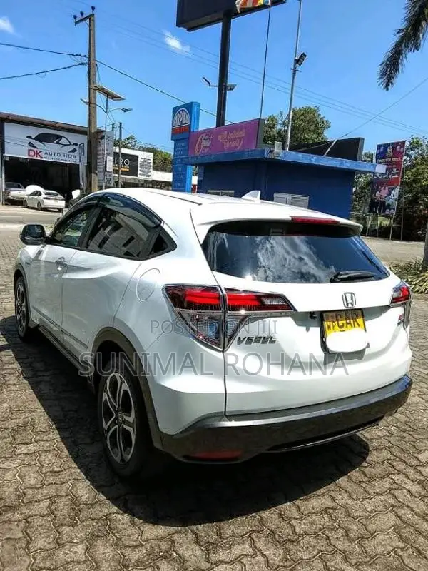 Honda Vezel 2016 SUV (Used)