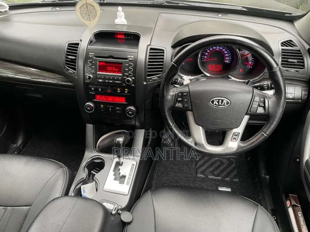Kia Sorento 2012 SUV (Used)