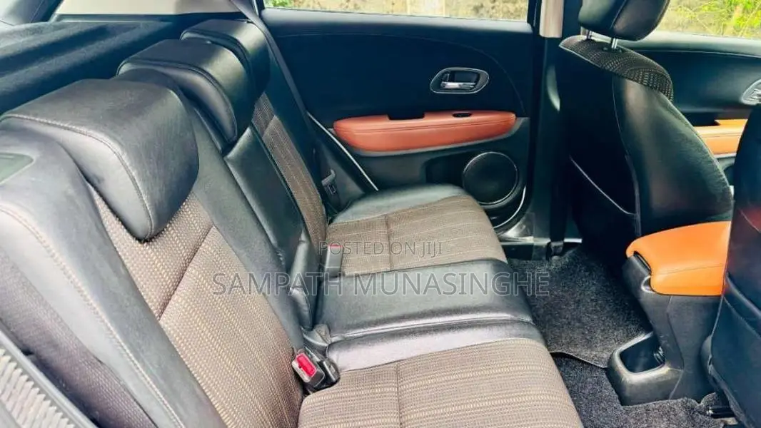 Honda Vezel 2016 SUV (Used)