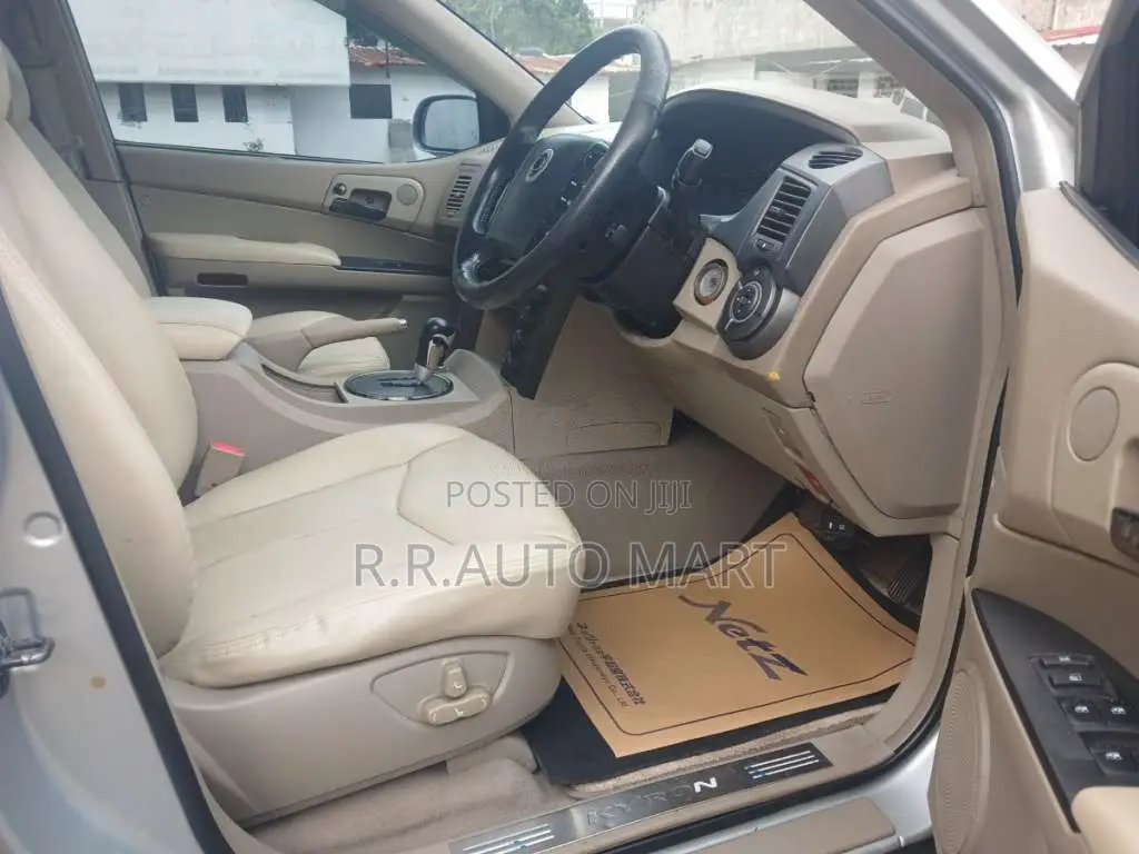 Micro Kyron 2010 SUV (Used)
