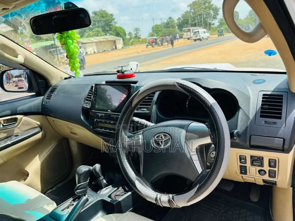 Toyota Fortuner 2013 SUV (Used)
