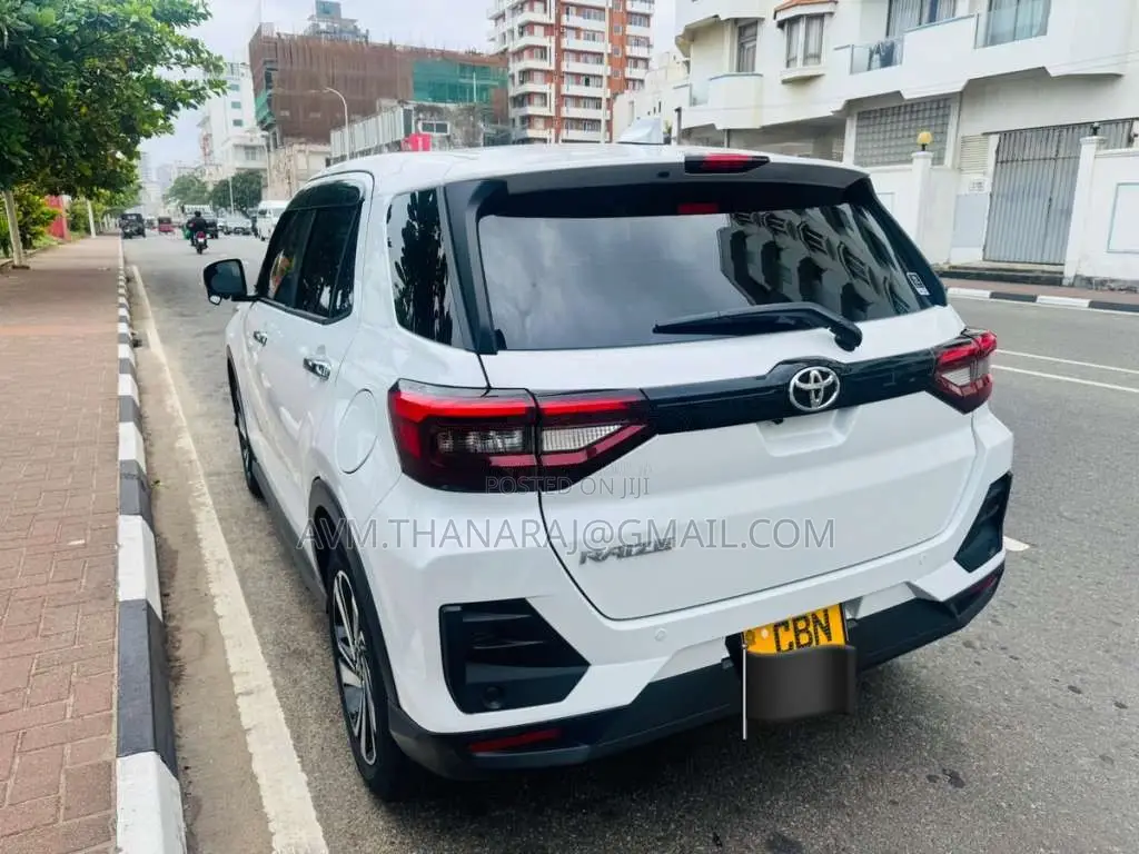 Toyota Raize 2024 SUV (Used)
