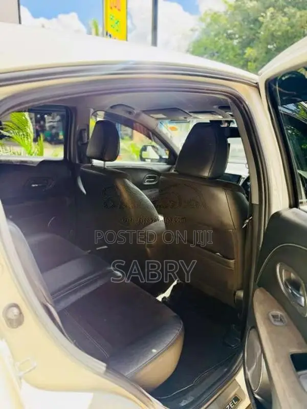Honda Vezel Rs Sensing 2018 SUV (Used)