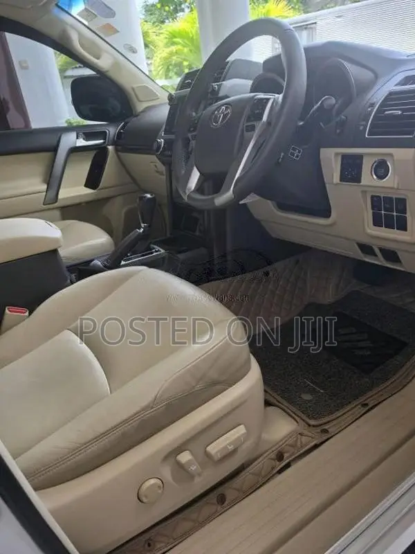 Toyota LAND CRUISER PRADO 150 TX 6FORWARD 2015 SUV (Used)