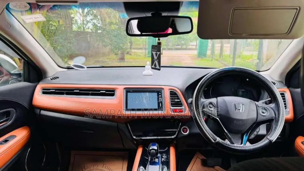 Honda Vezel 2016 SUV (Used)