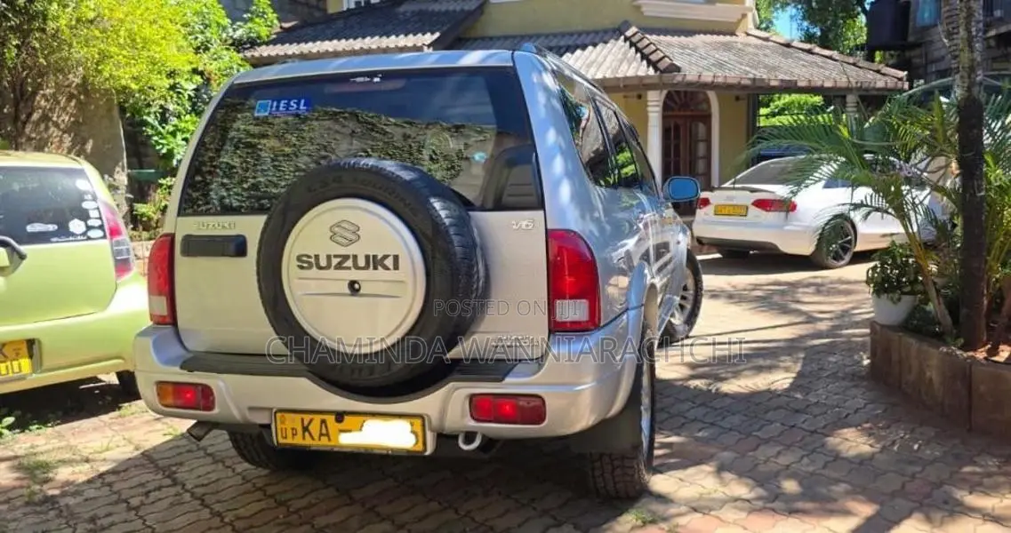 Suzuki Grand Vitara 2005 SUV (Used)