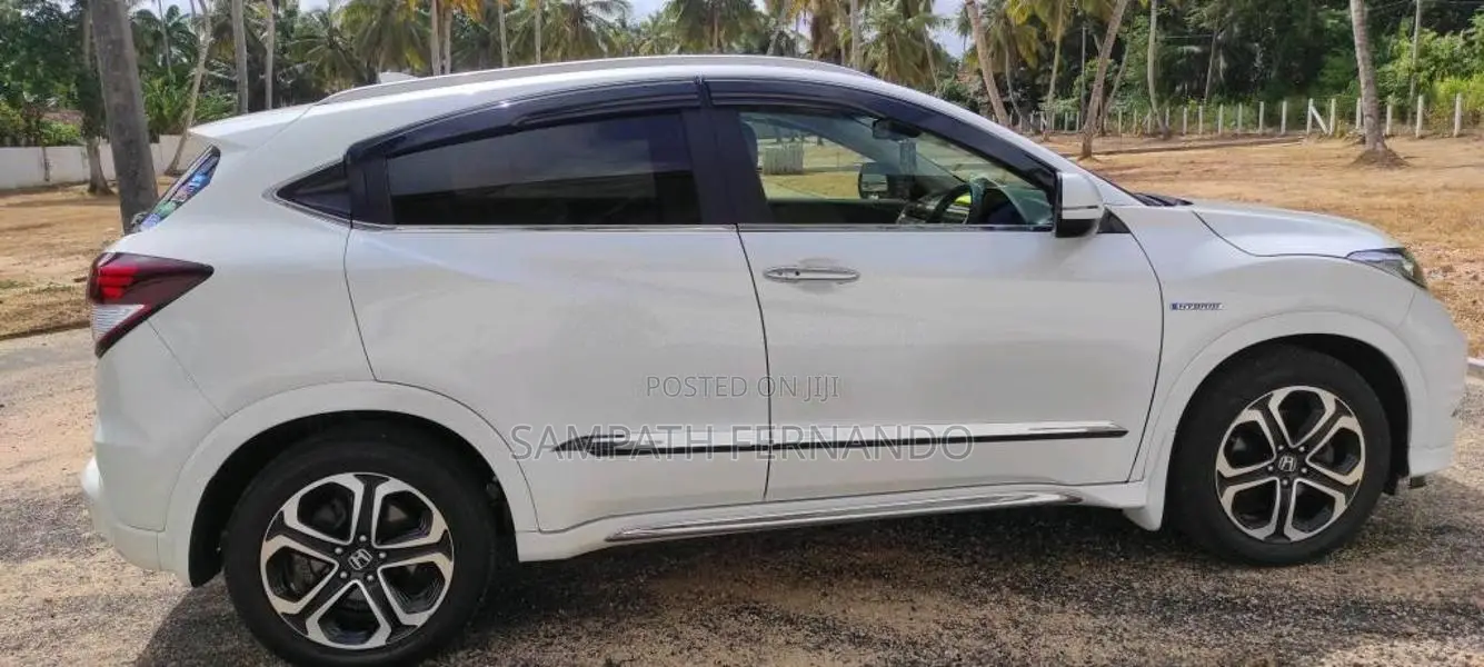 Honda Vezel 2014 SUV (Used)