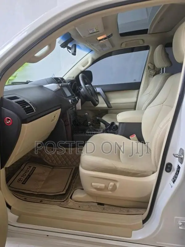 Toyota LAND CRUISER PRADO 150 TX 6FORWARD 2015 SUV (Used)