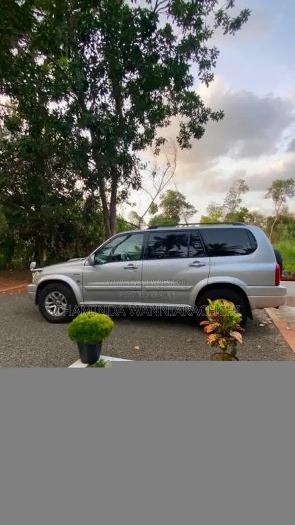 Suzuki Grand Vitara 2005 SUV (Used)