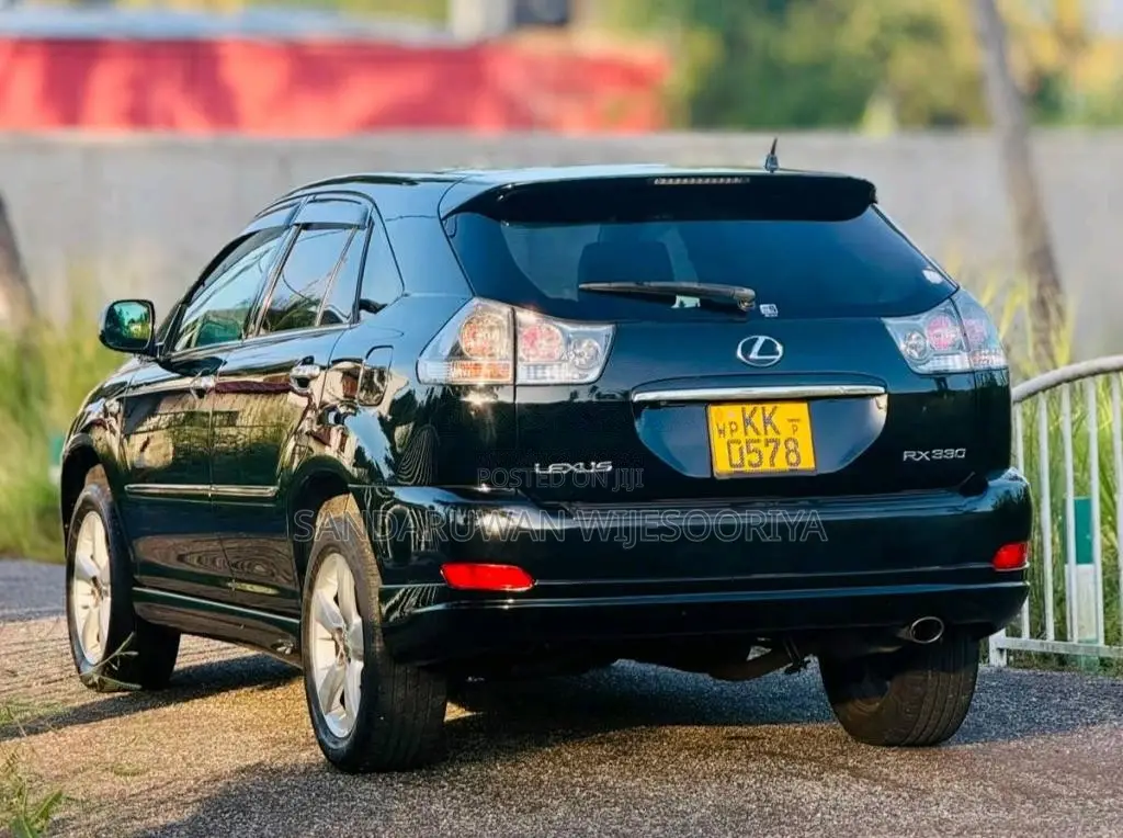 Toyota Lexus 2005 SUV (Used)