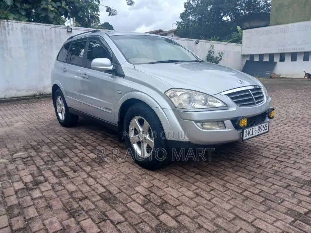 Micro Kyron 2010 SUV (Used)