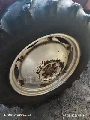 Massey-Ferguson 240 1980 Tractor (Used)