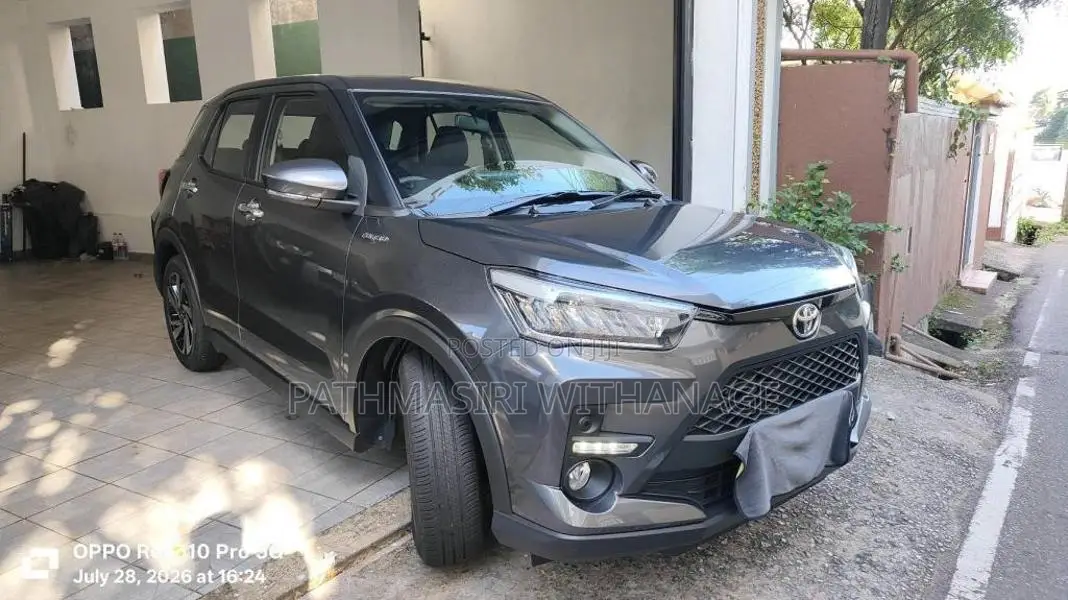 Toyota Raize 2025 SUV (Used)