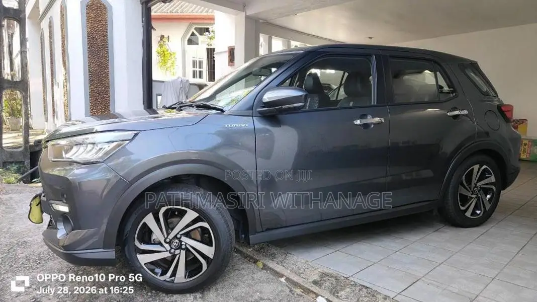 Toyota Raize 2025 SUV (Used)