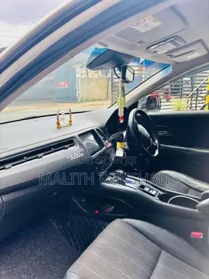 Honda Vezel 2014 SUV (Used)