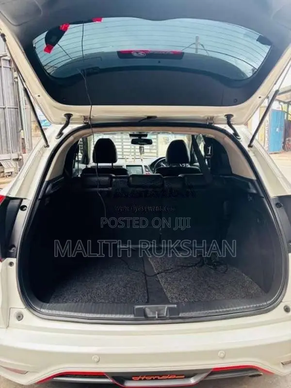 Honda Vezel 2014 SUV (Used)