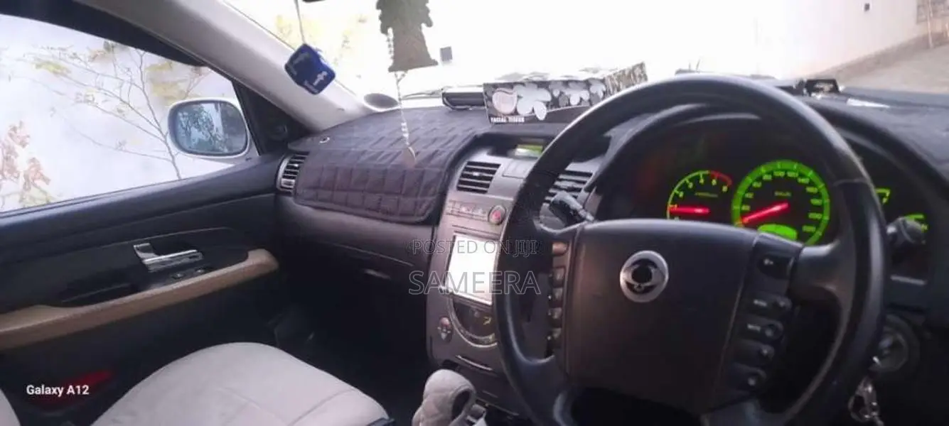 Micro Rexton 2009 SUV (Used)
