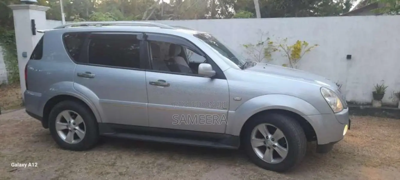 Micro Rexton 2009 SUV (Used)