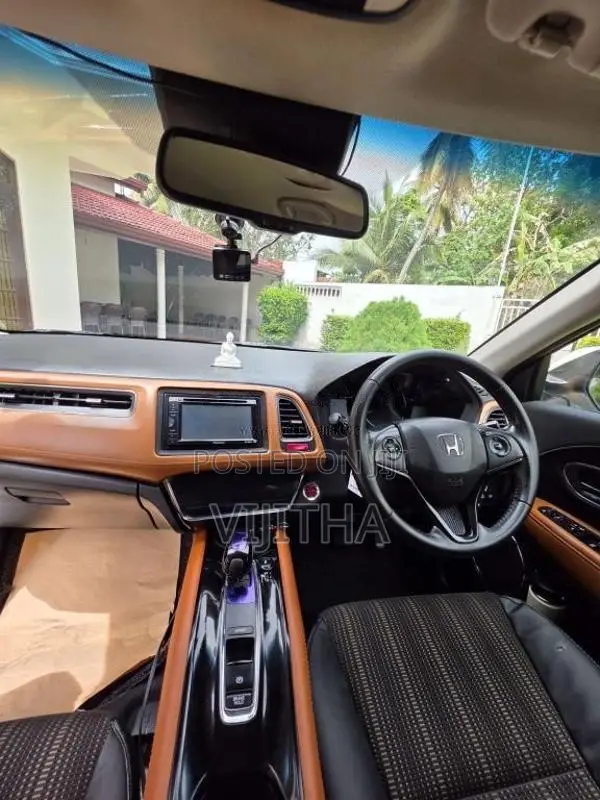 Honda Vezel Z Orange 2015 SUV (Used)