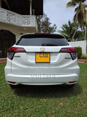 Honda Vezel Z Orange 2015 SUV (Used)