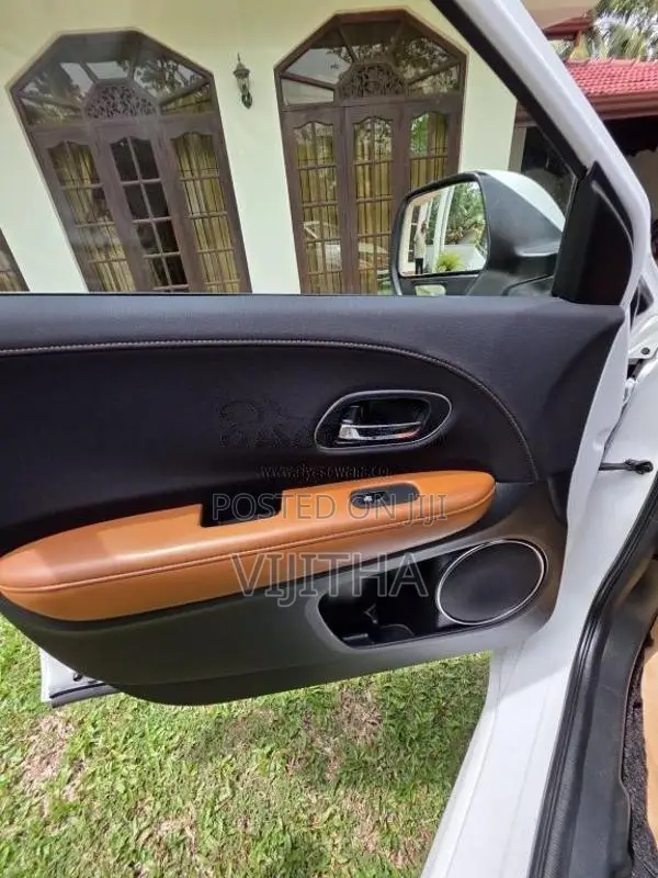 Honda Vezel Z Orange 2015 SUV (Used)