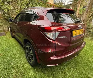 Honda Vezel 2014 SUV (Used)