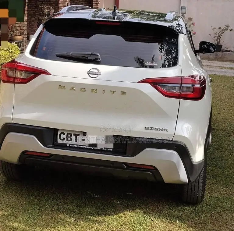 Nissan Magnite 2025 SUV (Used)