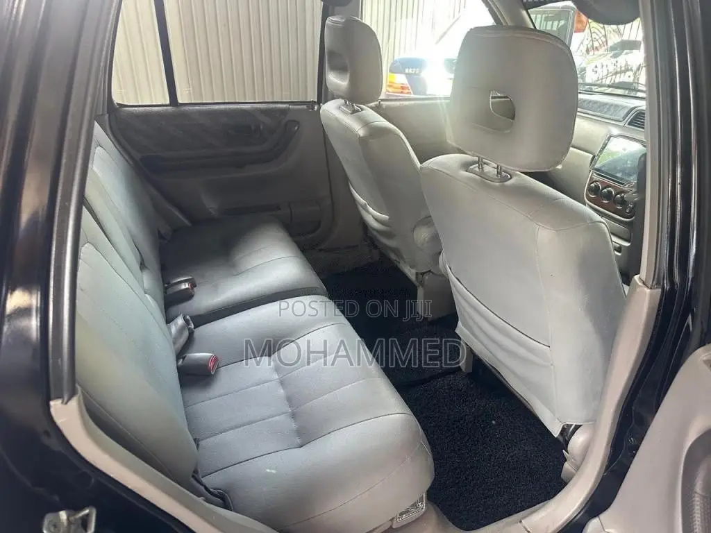 Honda CRV 2000 SUV (Used)