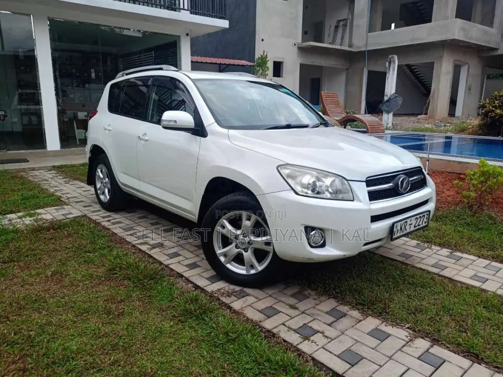 Toyota RAV4 G Grade 2011 SUV (Used)