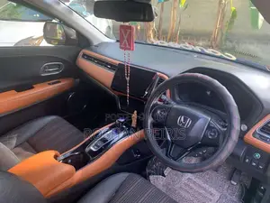 Honda Vezel 2014 SUV (Used)