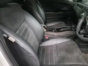 Honda Vezel Rs Sensing 2017 SUV (Used)