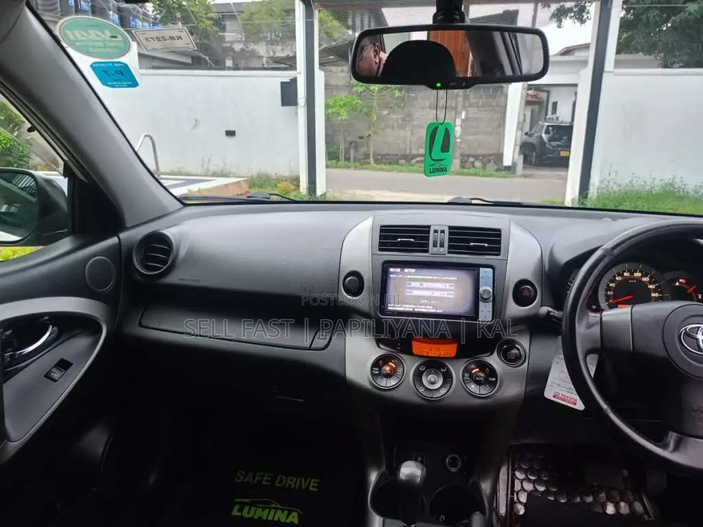 Toyota RAV4 G Grade 2011 SUV (Used)