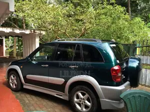 Toyota RAV4 2002 SUV (Used)