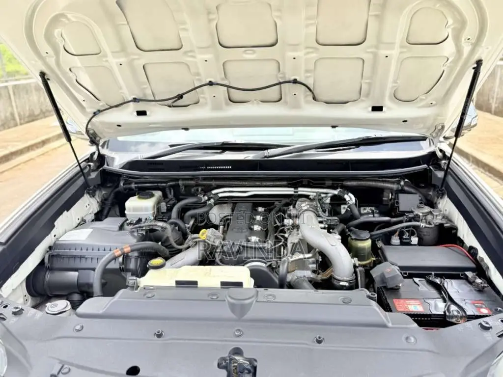 Toyota Prado 2014 SUV (Used)