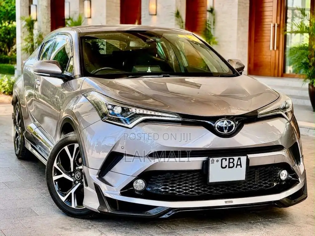 Toyota CHR 2018 SUV (Used)