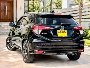 Honda Vezel RS Sensing 2016 SUV (Used)