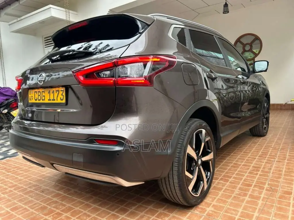 Nissan QASHQAI TEKNA PLUS 2019 SUV (Used)