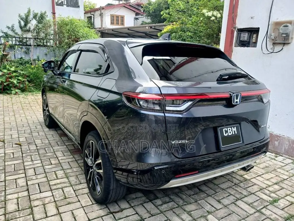 Honda Vezel 2023 SUV (Used)