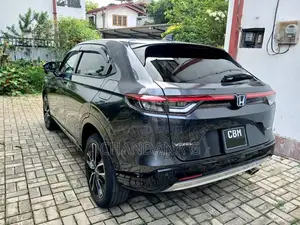 Honda Vezel 2023 SUV (Used)