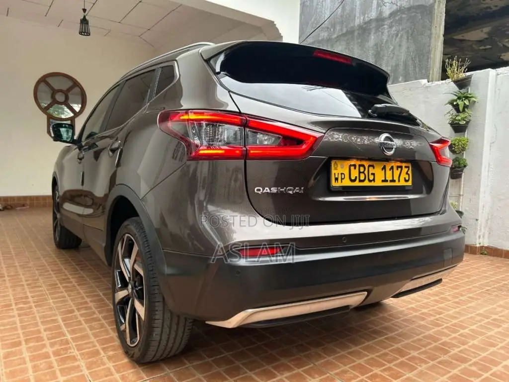 Nissan QASHQAI TEKNA PLUS 2019 SUV (Used)