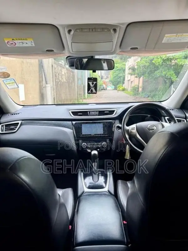 Nissan X-Trail 2015 SUV (Used)