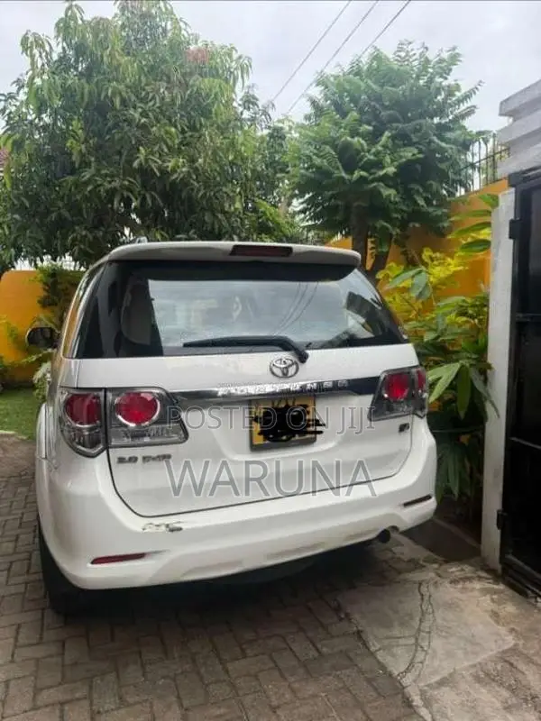 Toyota Fortuner 2013 SUV (Used)