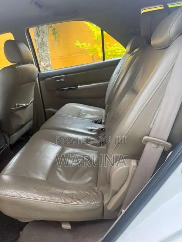 Toyota Fortuner 2013 SUV (Used)