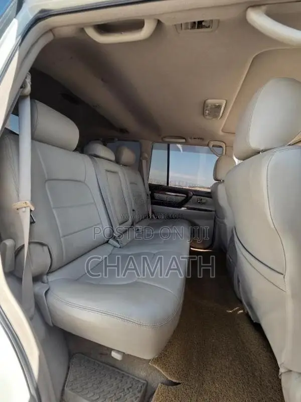 Toyota Land Cruiser Sahara Cygnus V8 2003 SUV (Used)