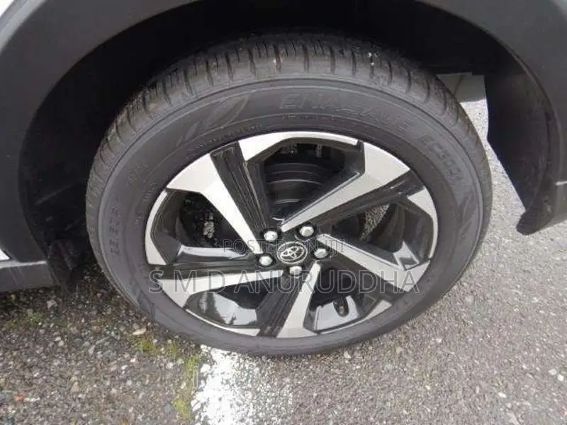 Toyota Raize 2025 SUV (Used)