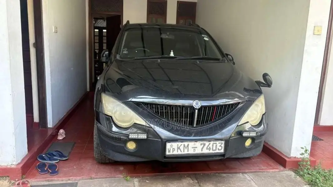 Micro Actyon 2011 SUV (Used)