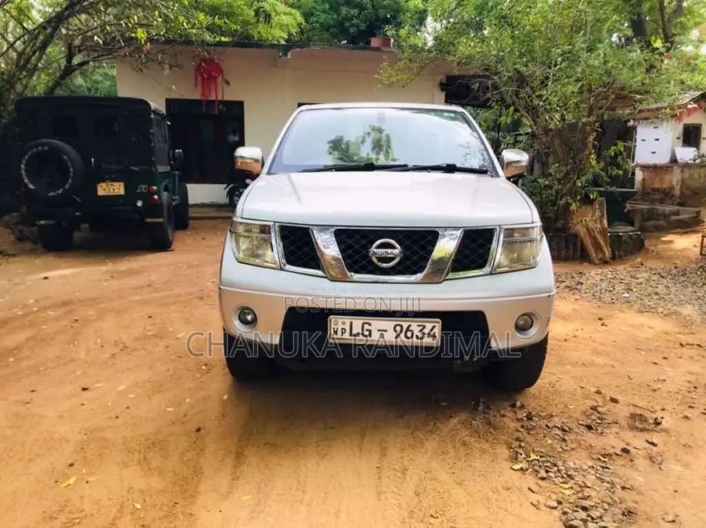Nissan Navara Smart Cab 2010 Pickup (Used)