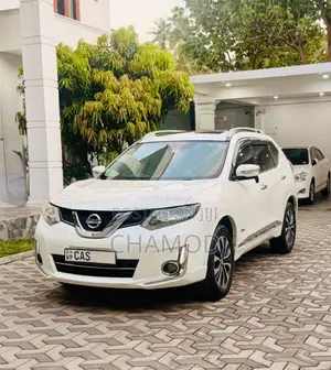 Nissan X-Trail Mode Premium 2016 SUV (Used)