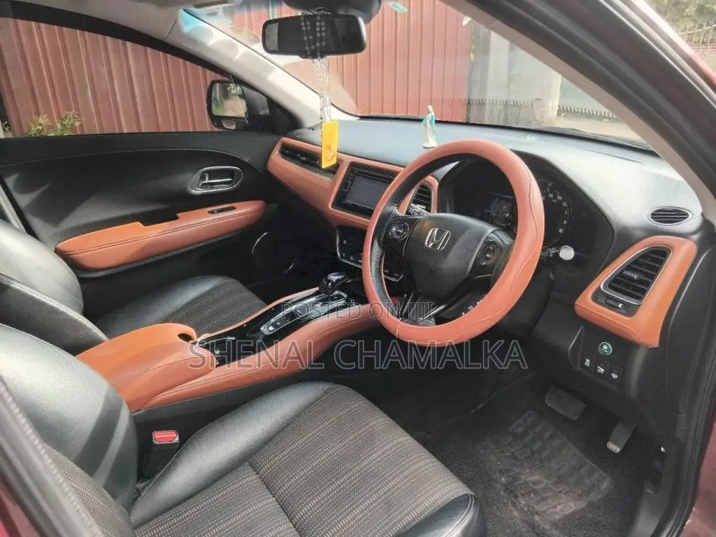 Honda Vezel 2014 SUV (Used)