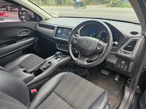 Honda Vezel 2014 SUV (Used)
